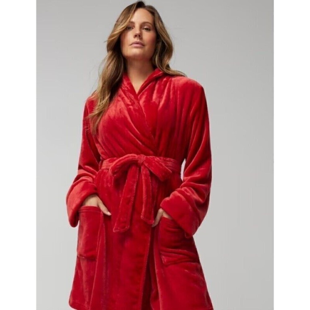 Soma Women's Plush Red Robe Soft Thick with Pockets - Fits L-XL